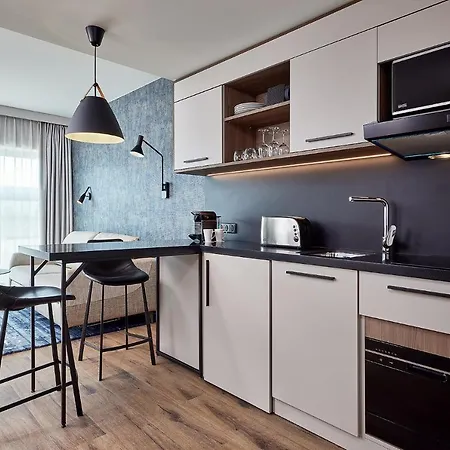 By Marriott Apartmanhotel